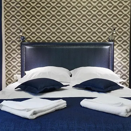Hotel Iris