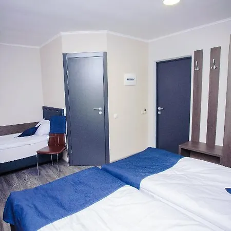 Iris Hotel